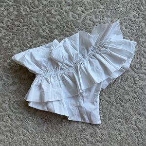 Zara White Ruffled One-Shoulder Top
Worn Once, Size: L